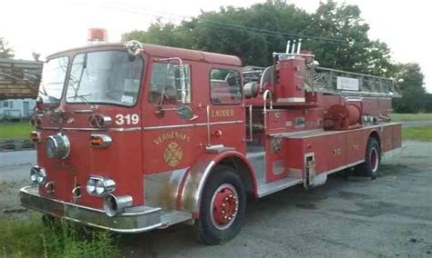 Seagrave (1967) : Emergency & Fire Trucks