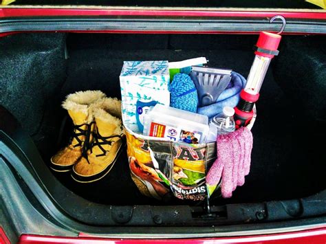 Winter Car Emergency Kit Diy