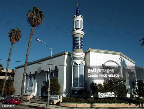 King Fahd Mosque Photos and Premium High Res Pictures - Getty Images