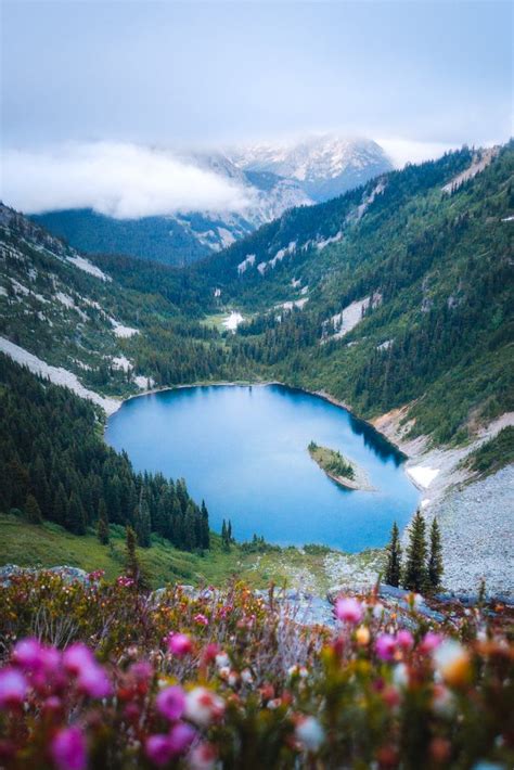 Beginner Hikes in Washington: 18 Incredible Spots - Renee Roaming