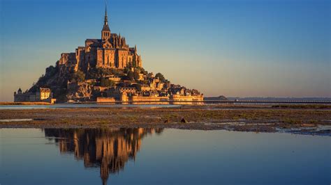 Mont Saint Michel bay at high tide, Manche, Normandy, France | Windows Spotlight Images