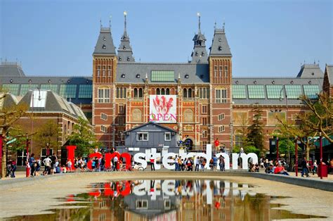 High-quality university preparation programmes for international students in Amsterdam