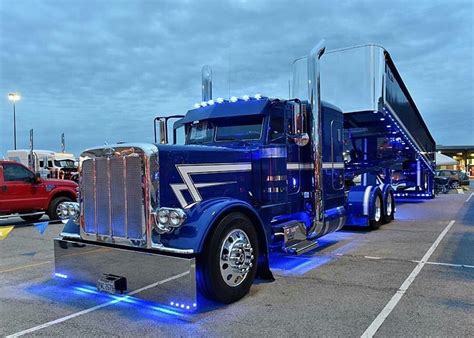 Semitrckn — Peterbilt custom 379 with matchin dump light show