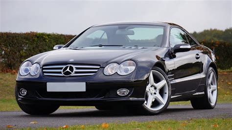 Black Mercedes Benz Sl 350 Convertible Coupe · Free Stock Photo