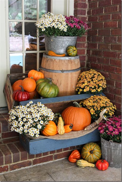 Fall Porch Decor with Plants and Pumpkins - Unskinny Boppy