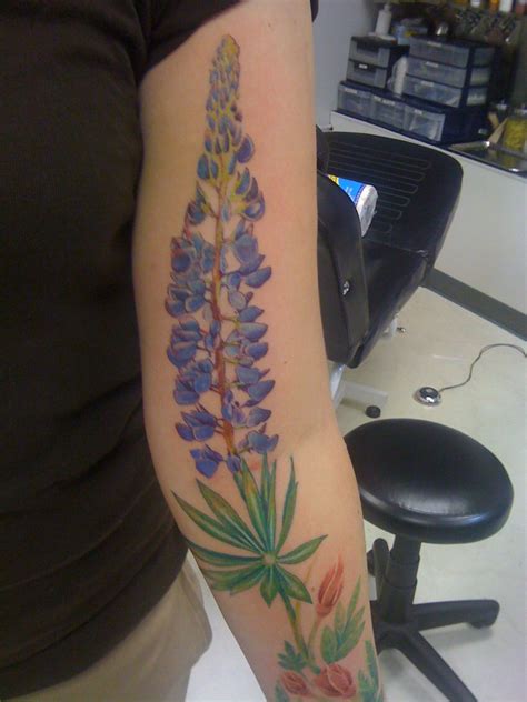 lupine, want it running up the back of my calf | Lupine tattoo, Tattoos, Flower tattoo