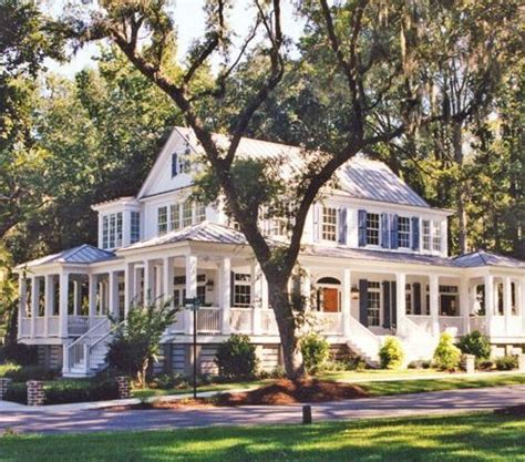 farmhouse with wraparound porches | Farmhouse With Wrap Around Porch old | ... farmers porch ...