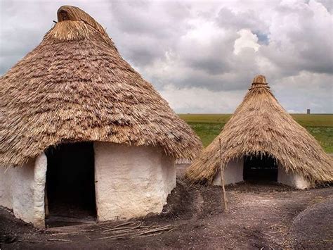 Neolithic (New Stone Age) Houses, Stonehenge, Wiltshire | Educational Images | Historic England ...