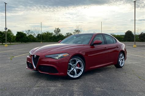 2021 Alfa Romeo Giulia Ti Sport is an Italian stunner - CNET