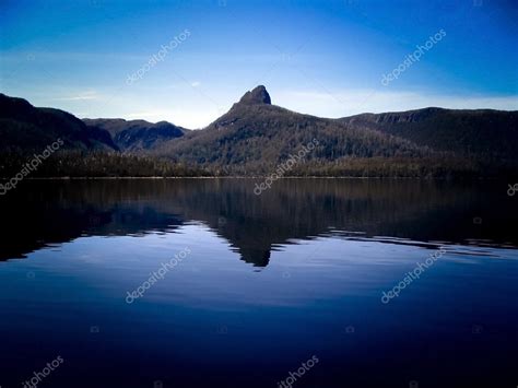 Lake St Clair — Stock Photo © THPStock #7709344