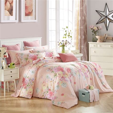 Pastel Pink Flower Print Elegant Girls Full, Queen Size Bedding Sets ...