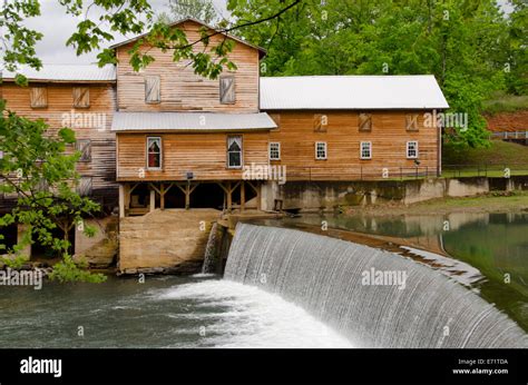 USA, Tennessee, Hurricane Mills, Loretta Lynn Ranch. Hurricane Mills ...