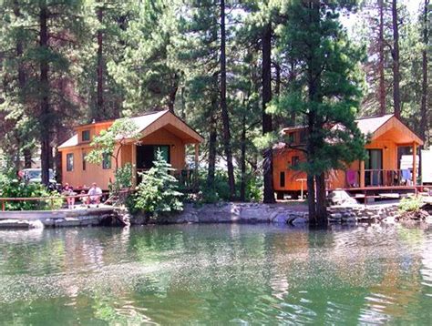 Lake Vallecito cabins at 5 Branches Camper Park and Cabins in Durango ...