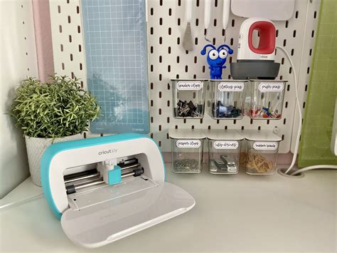 Five ways to get your Craft Room Organized with Cricut Joy - Sew Woodsy