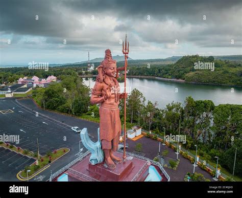 Huge Shiva statue in grand Bassin temple, Mauritius. Ganga talao Stock ...