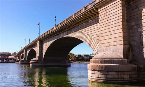 How Did the London Bridge Move to the Arizona Desert?