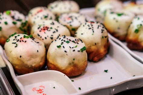 Shanghai Street Food: Guide to the best Chinese dumplings