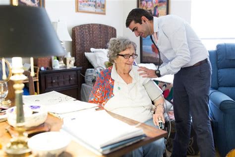 Where There’s Rarely a Doctor in the House: Assisted Living - The New York Times