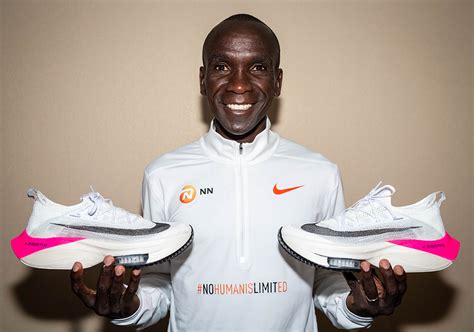 Eliud Kipchoge Nike Shoes Chicago Marathon 2019 Next% | SneakerNews.com