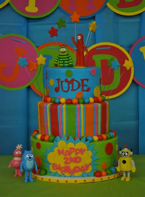 Yo Gabba Gabba party ideas- cake Owl Birthday Parties, 3rd Birthday, Birthday Ideas, Birthday ...