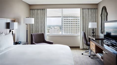 4-Star Canal Street, New Orleans Hotel | New Orleans Marriott