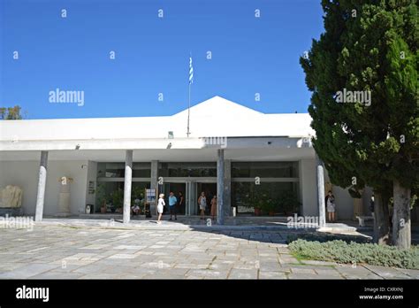 Museum olympia greece hi-res stock photography and images - Alamy