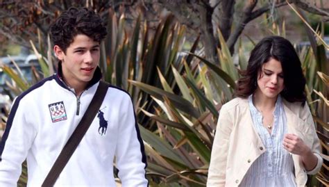 Selena Gomez Just Grilled Nick Jonas About Their Relationship! - When ...