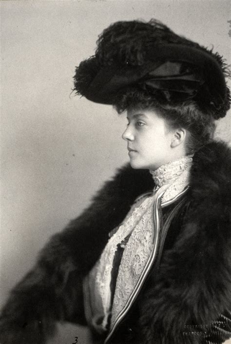 The Portrait Gallery: Alice Roosevelt Longworth