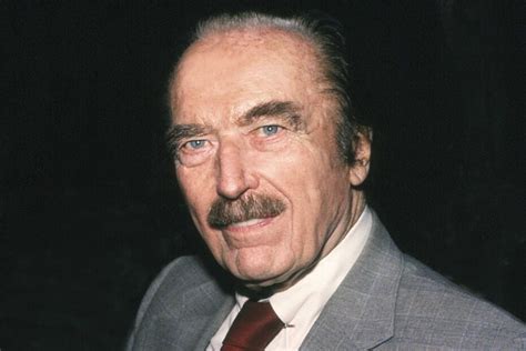 Fred Trump Biography- Business Umpire, And Family members