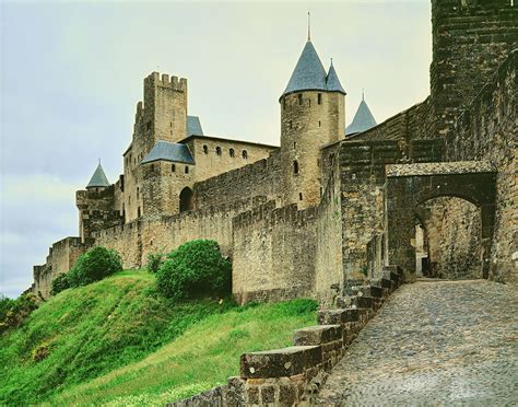 The Cathar Castles – The Cathars | Castle house, Castle, Tower bridge