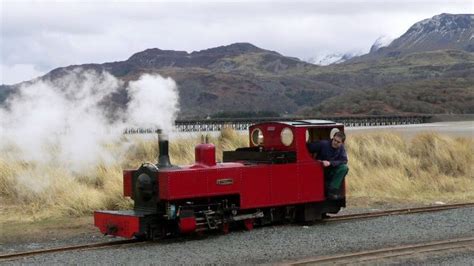 Fairbourne Railway on the track at the Barmouth Ferry Terminus | Train ...