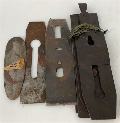 Lot - 8 hand plane blades, 3” hand plane, Stanley No. 110 and 220 hand ...