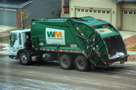 Waste Management Trash Truck | Garbage truck, Trucks, Trash