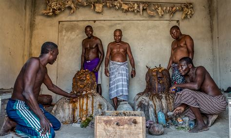 Wochenende Boom Umfrage west african voodoo rituals Meteor Verknüpfungen Verschiebung