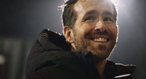 Ryan Reynolds Buys A Football Team In The Welcome To Wrexham Trailer ...