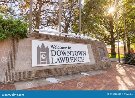 Welcome To Downtown Lawrence Sign in Lawrence, KS Editorial Stock Photo ...