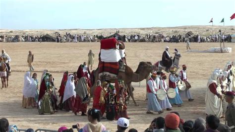 Douz, Festival International du Sahara de Douz, Tunisie (12/2012) - YouTube