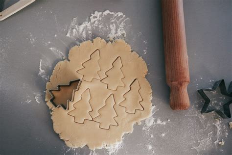 Easy Christmas Fondant Cookies - Megzie