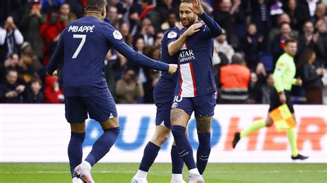 PSG 4-3 Lille Highlights: Leo Messi scores the winner, Mbappe, Neymar ...