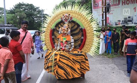 പുലിയൊരുക്കം, പുലിക്കൂട്ടം.. ആവേശത്തില്‍ തൃശൂര്‍, Puli Kali,Thrissur,zoomin