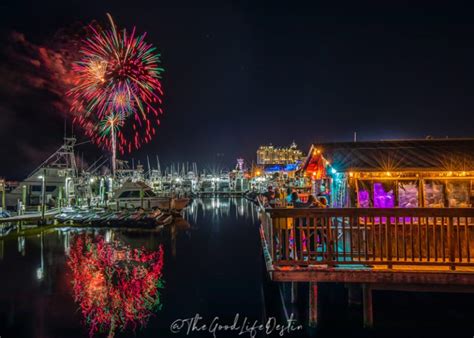 The Best Places to Watch the Destin Harbor Fireworks