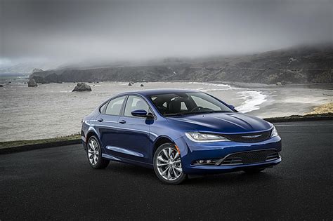 2016 Chrysler 200S AWD: A Solid Mid-Size Sedan [Review] - The Fast Lane Car