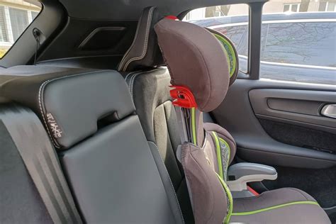 How Do Car Seats Fit in a 2022 Volvo XC40 Recharge? | Cars.com