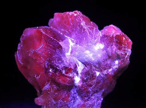 25 Beautiful Rocks And Minerals That Actually Exist | Rocks and ...