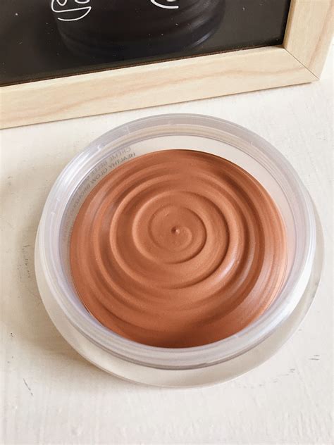 Chanel Les Beiges Bronzing Cream (Soleil Tan Bronze Universel) Review — Giselle Arianne