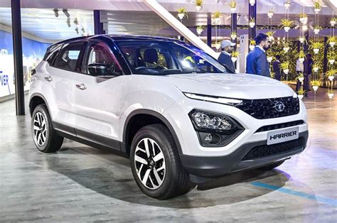 2020 BS6 Tata Harrier diesel automatic image gallery - Autocar India