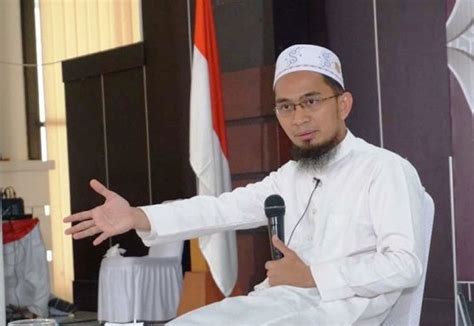 ️ Profil dan Biodata Ustad Adi Hidayat, Lc., MA, Ulama Muda Indonesia Hafal Isi Alquran Beserta ...