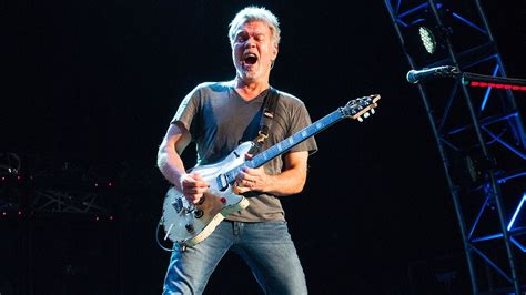 Flashback: Eddie Van Halen Plays Explosive ‘Eruption’ at Final Concert - This Song is So Sick