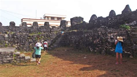 Capul Church and Municipal Hall