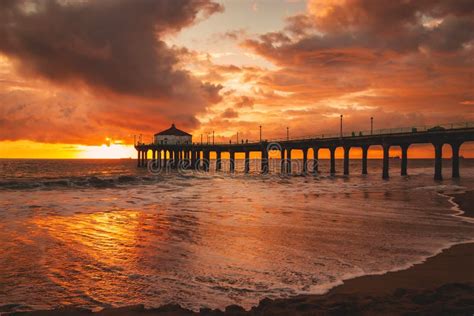 Sunset @ Manhattan Beach Pier in California Stock Photo - Image of ...